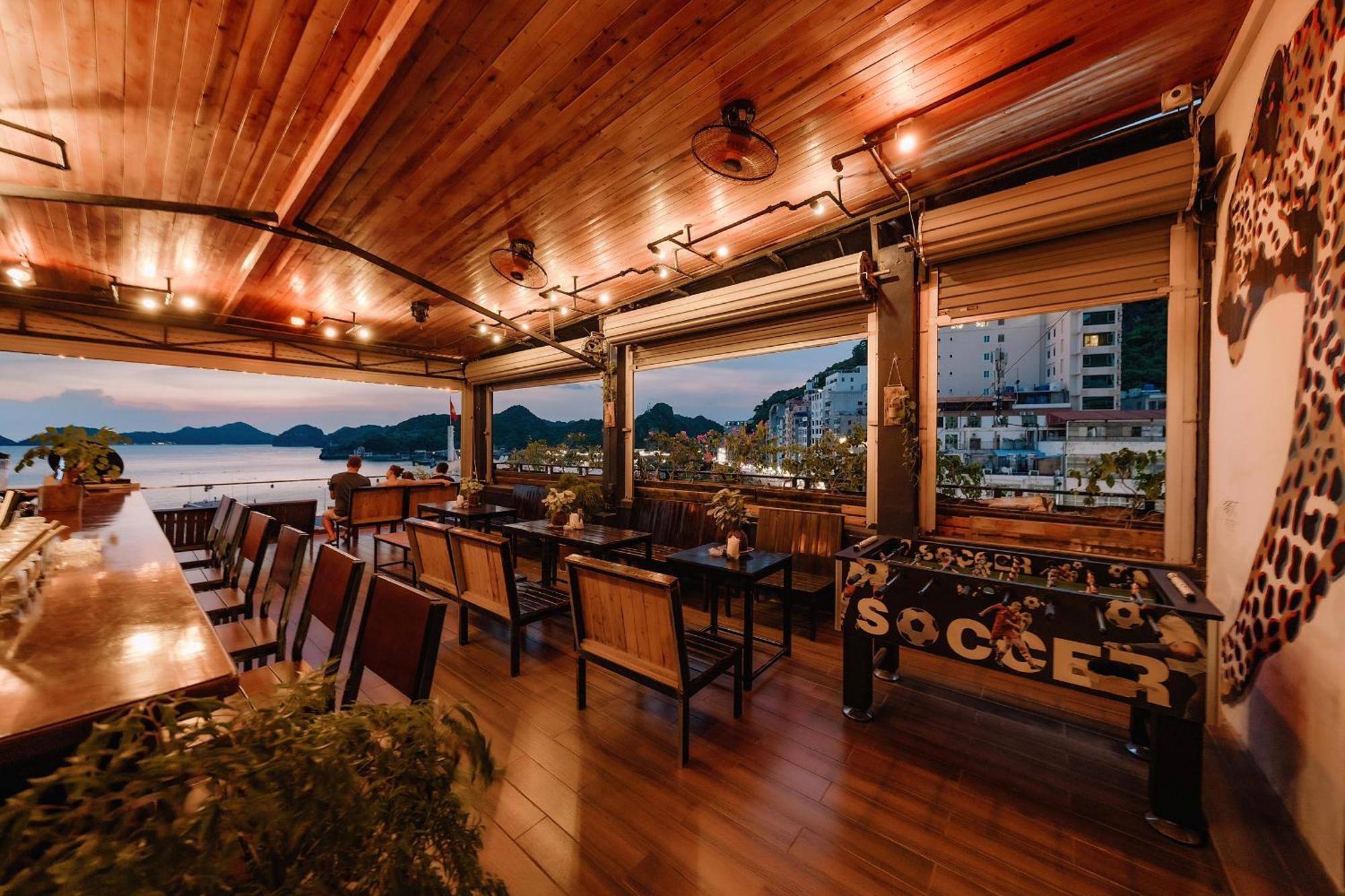 Catba Pod Hostel - Restaurant And Rooftop Bar Dong Khe Sau Zewnętrze zdjęcie